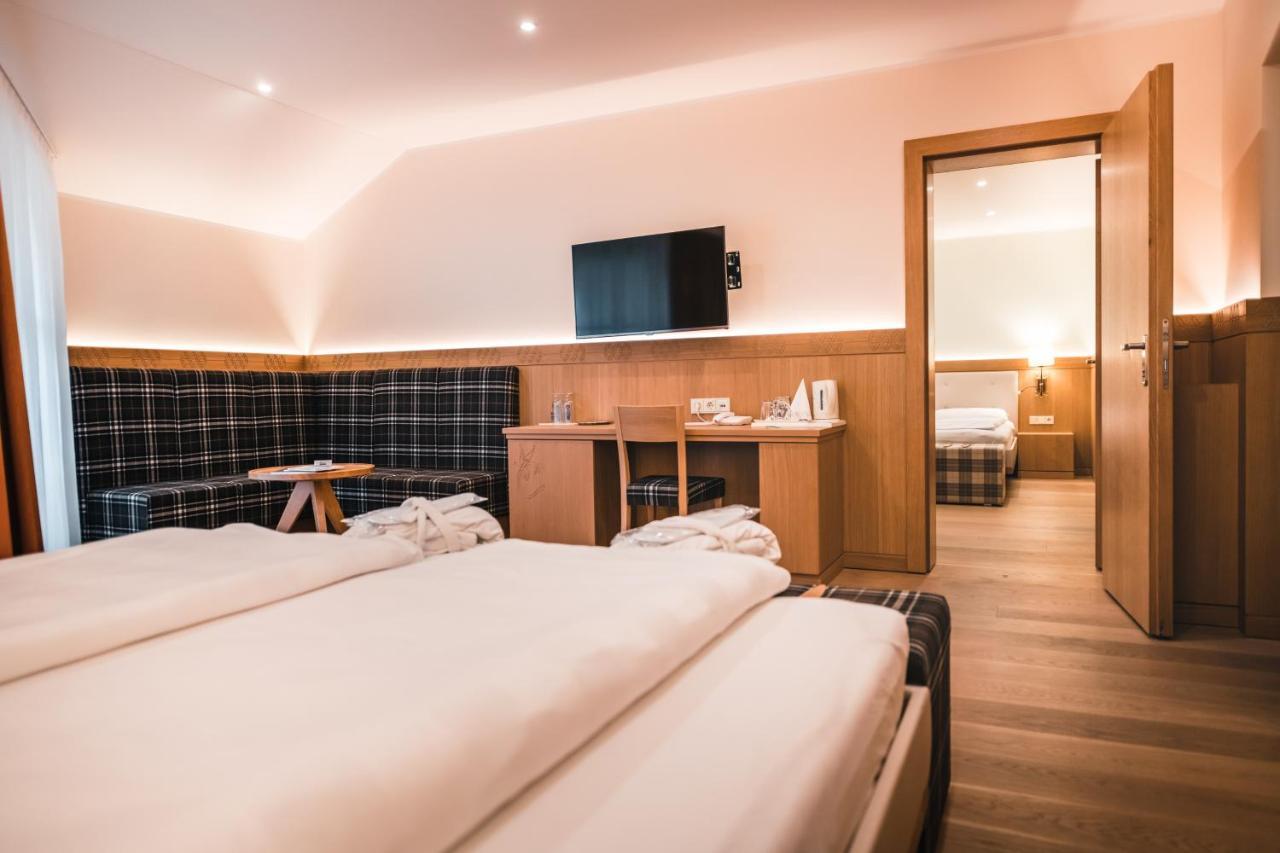 Das Salvator Iris Porsche Landhotel Friesach  Exteriér fotografie