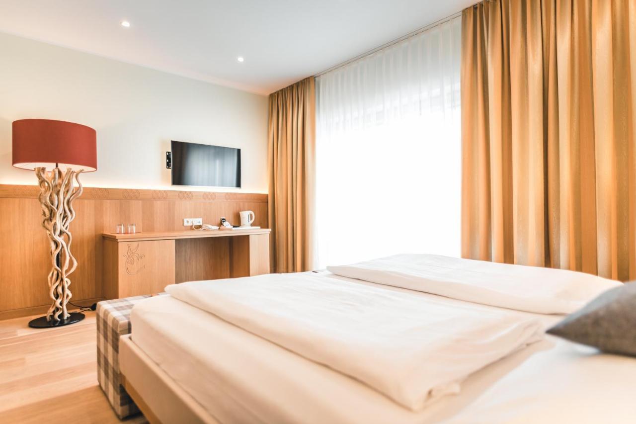 Das Salvator Iris Porsche Landhotel Friesach  Exteriér fotografie