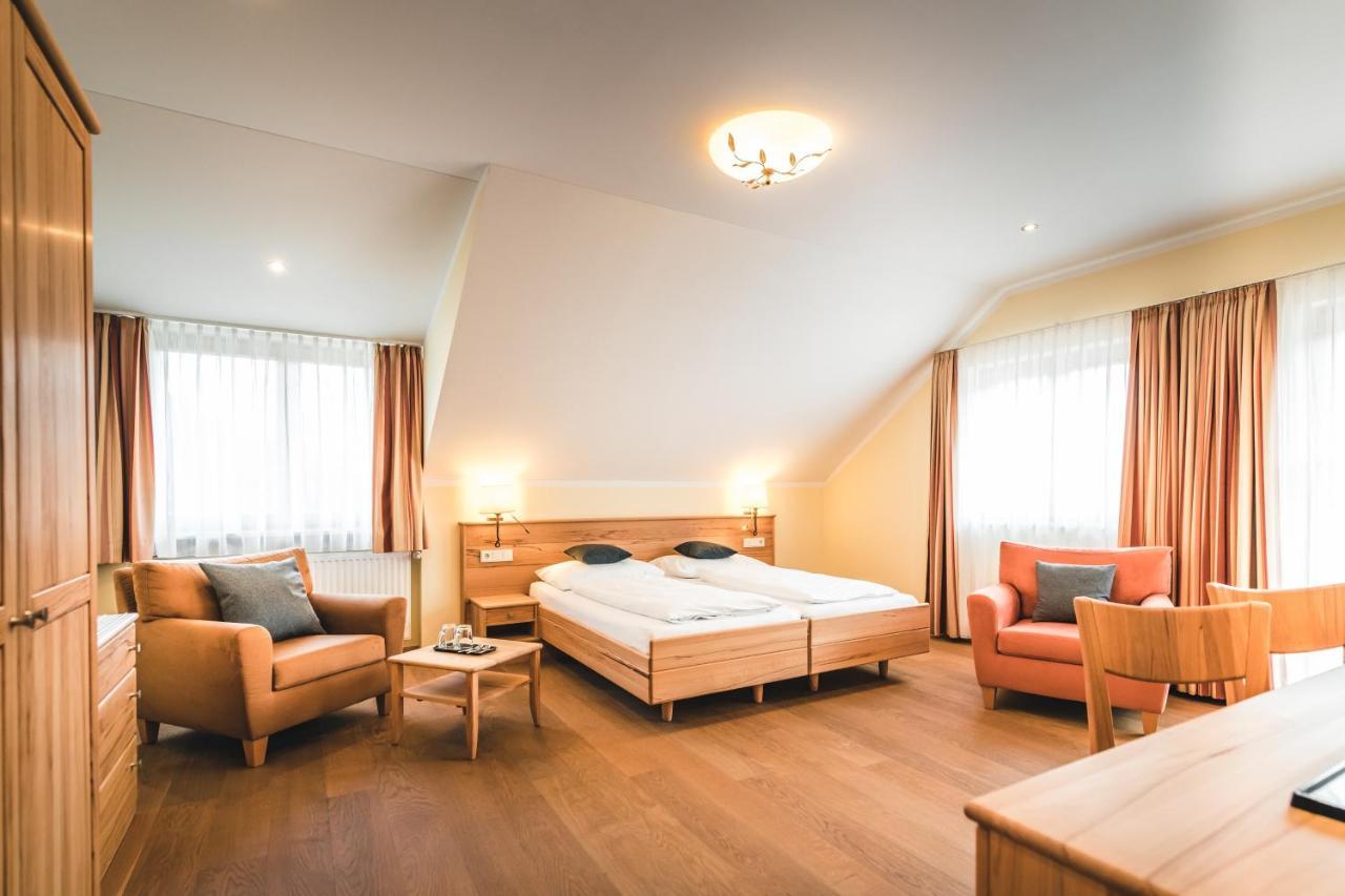 Das Salvator Iris Porsche Landhotel Friesach  Exteriér fotografie