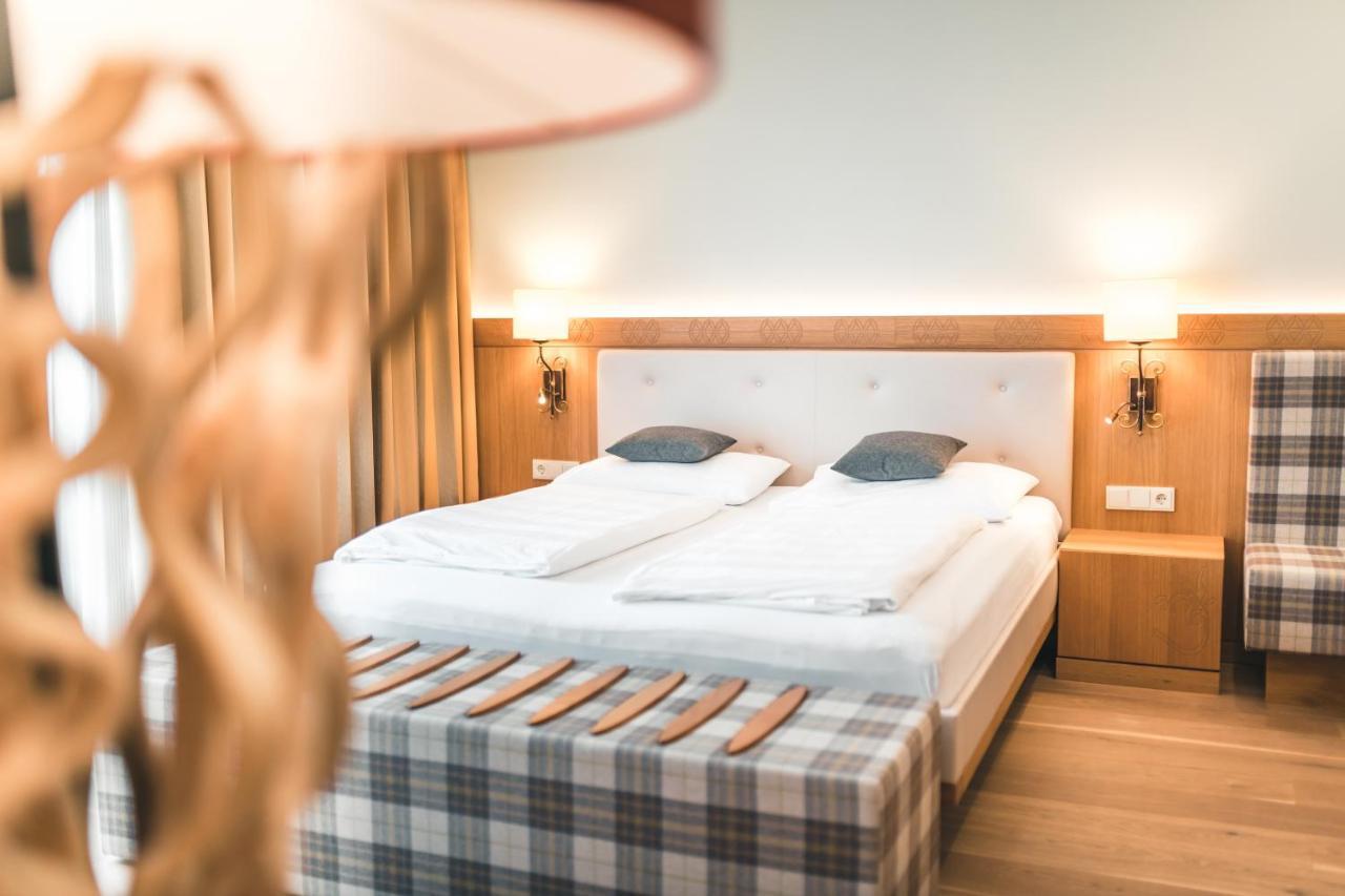 Das Salvator Iris Porsche Landhotel Friesach  Exteriér fotografie
